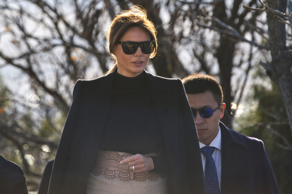 米国 アジア歴訪 メラニア トランプのファッション トップ5 海外ニュース翻訳情報局 米国 アジア歴訪 メラニア トランプのファッション トップ5 海外ニュース翻訳情報局